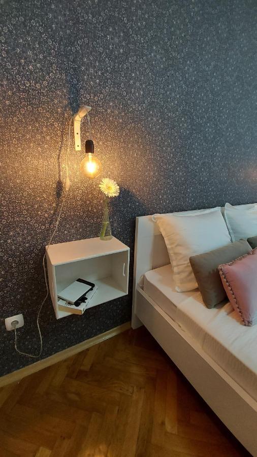 Inner City Two Bedroom Apartment 스코페 외부 사진